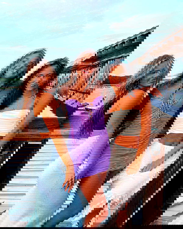 elliemarriee image ~ Altpins