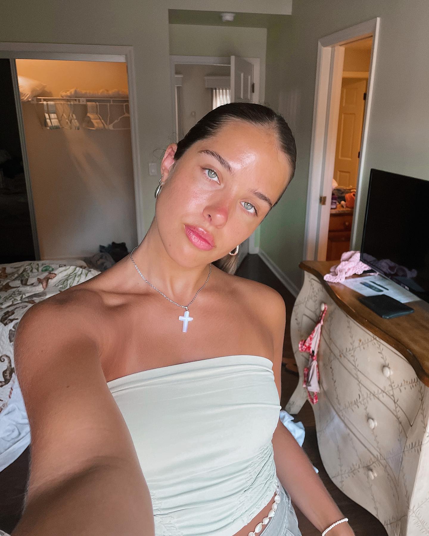 elliemarriee instagram image archive image