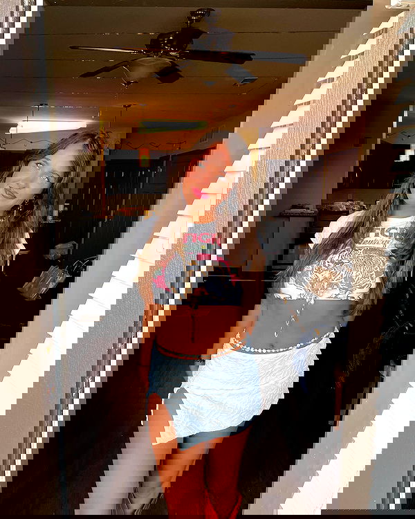 elliemarriee image ~ Altpins