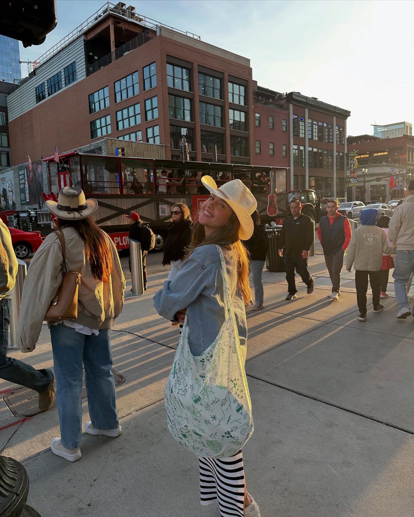 elliemarriee instagram image archive image