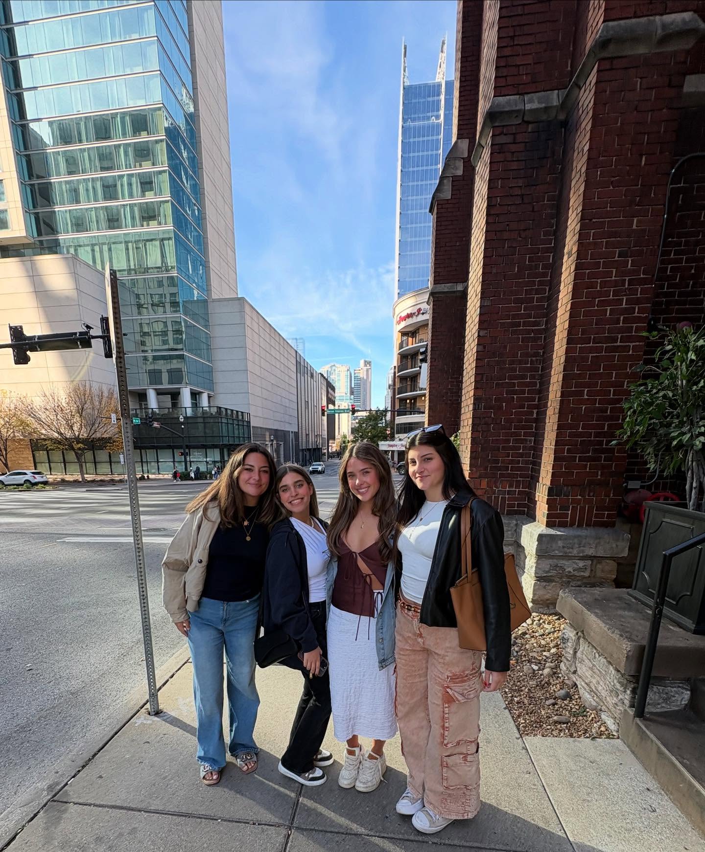 elliemarriee instagram image archive image