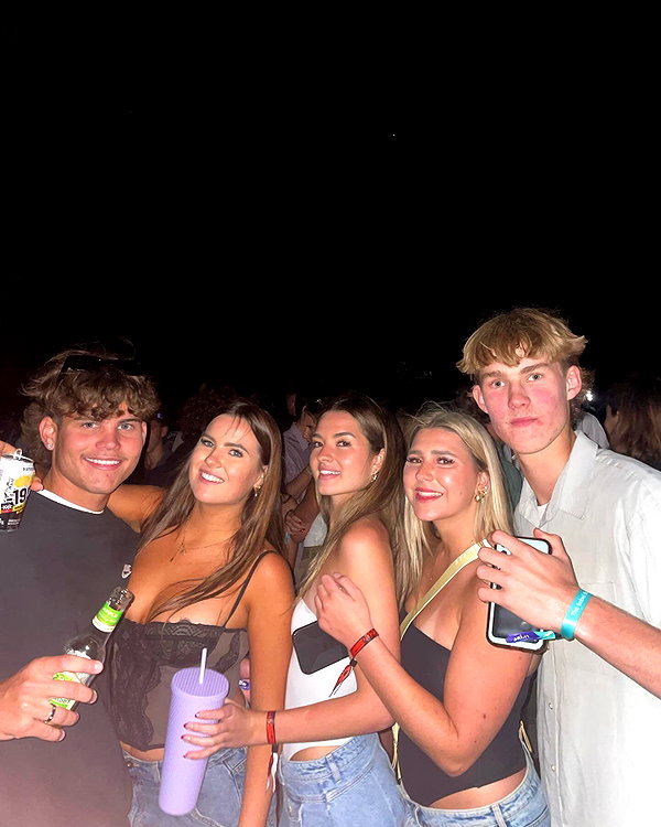 eloise_wensley instagram image archive image