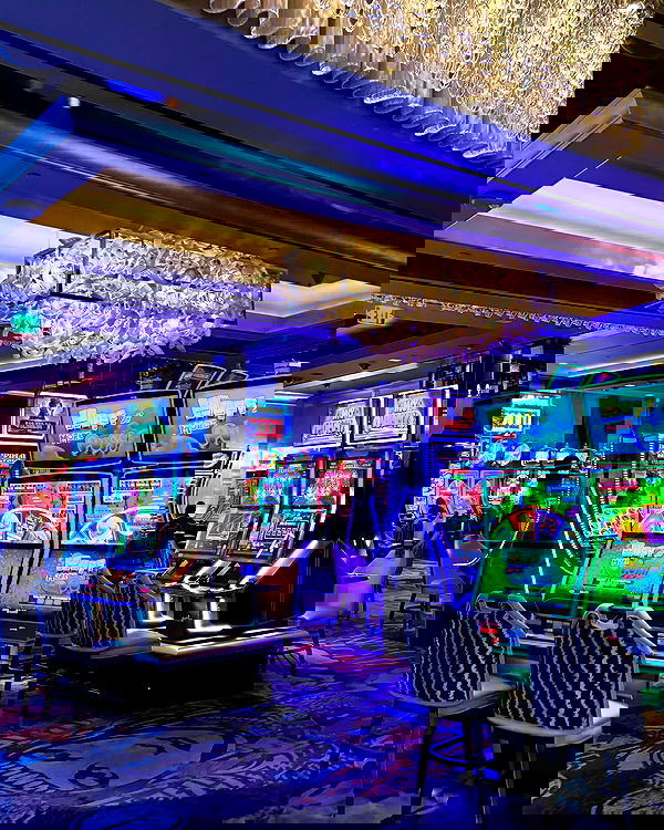 elsgatti image ~ Altpins