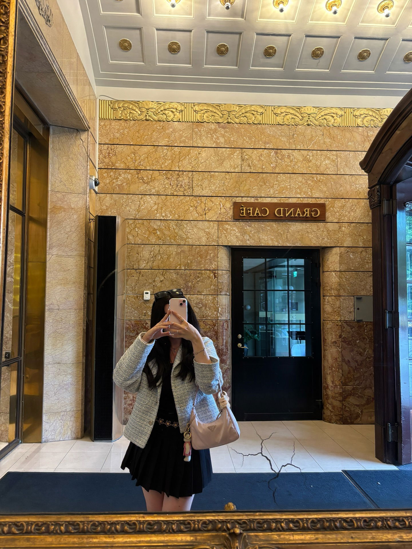 elsgatti instagram image archive image