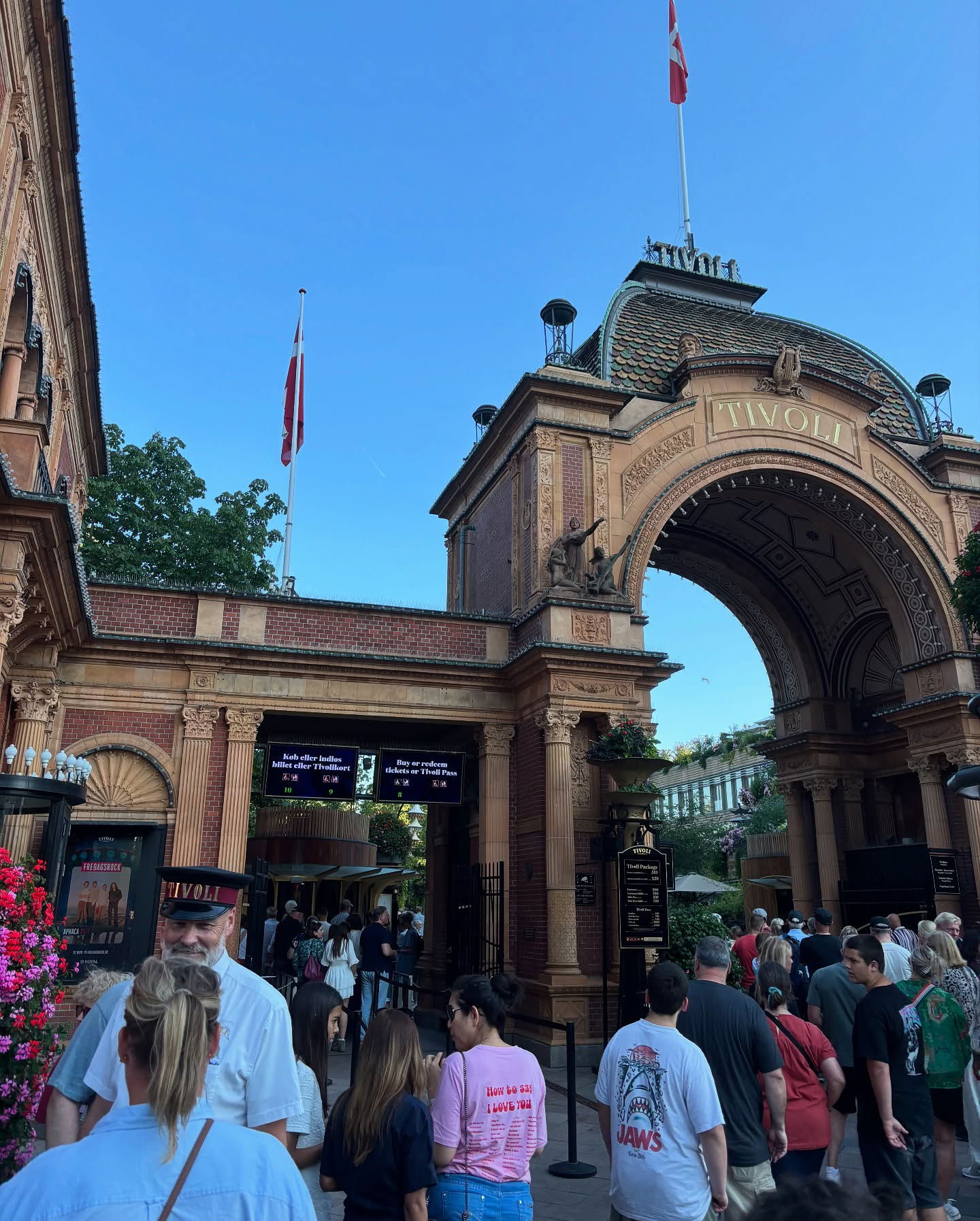 elsgatti instagram image archive image