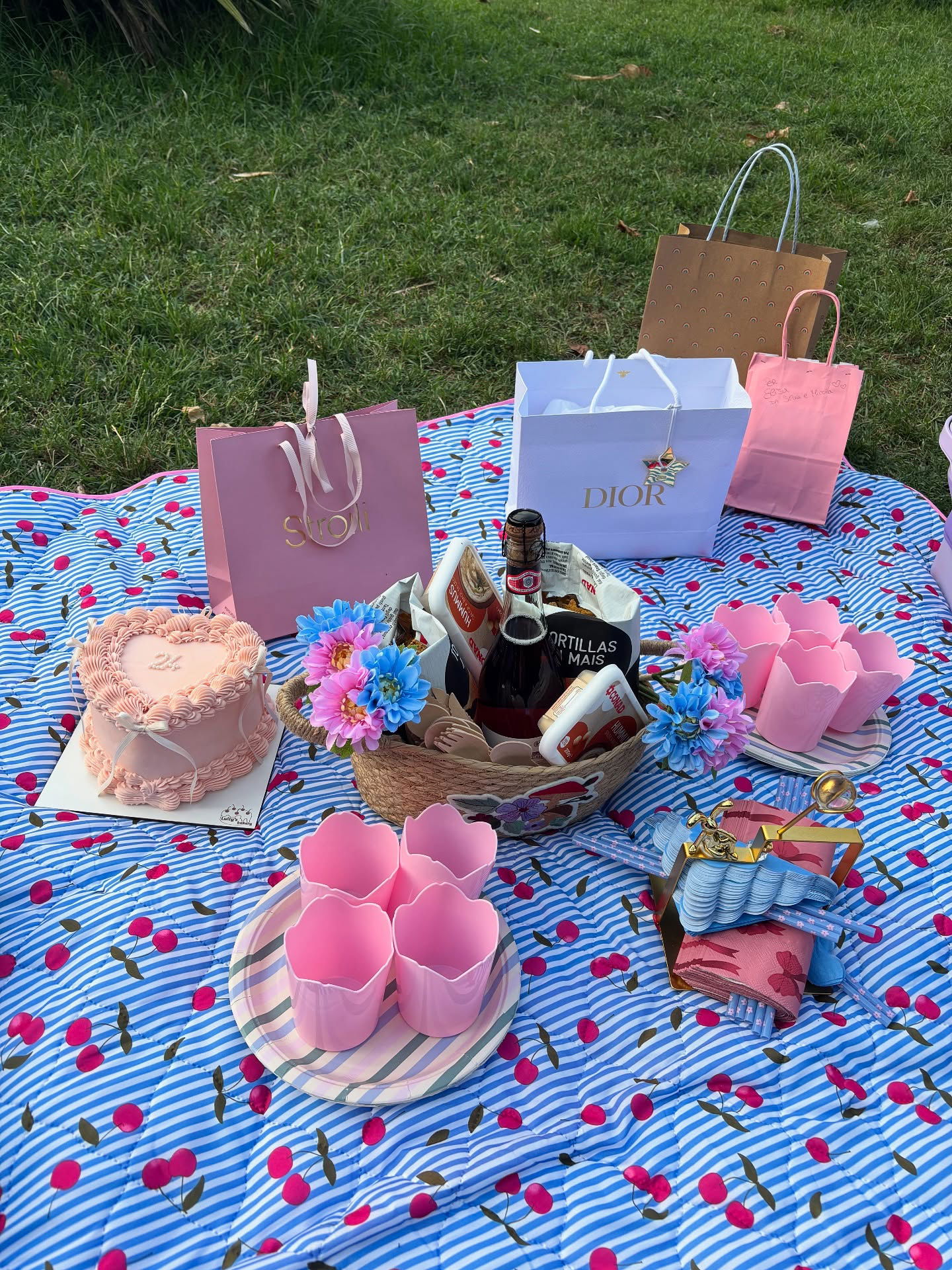 elsgatti instagram image archive image