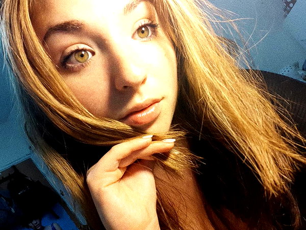 emily_new2 instagram image archive image