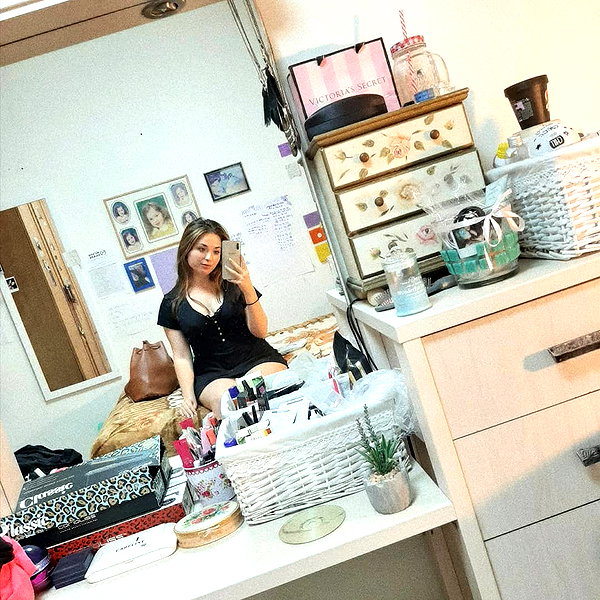 emily_new2 instagram image archive image