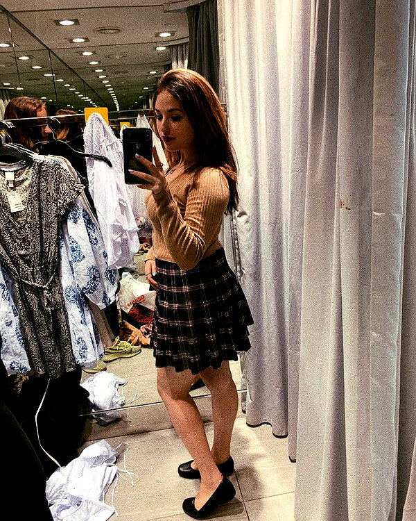 emily_new2 instagram image archive image
