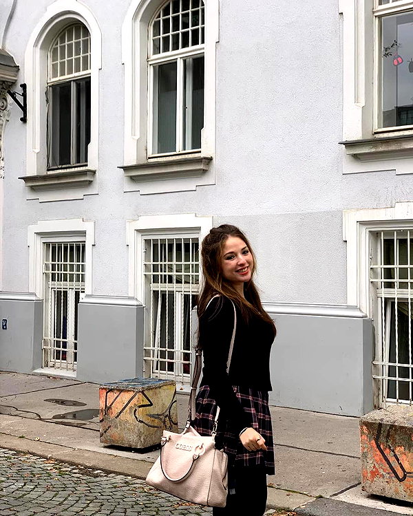 emily_new2 instagram image archive image
