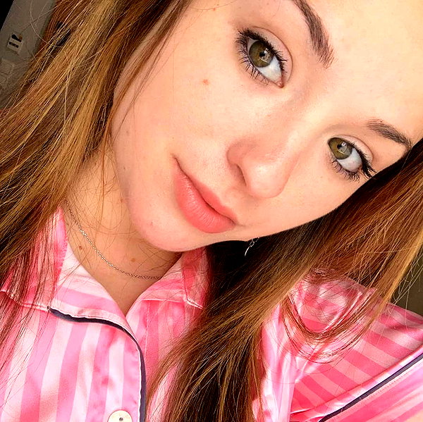 emily_new2 instagram image archive image