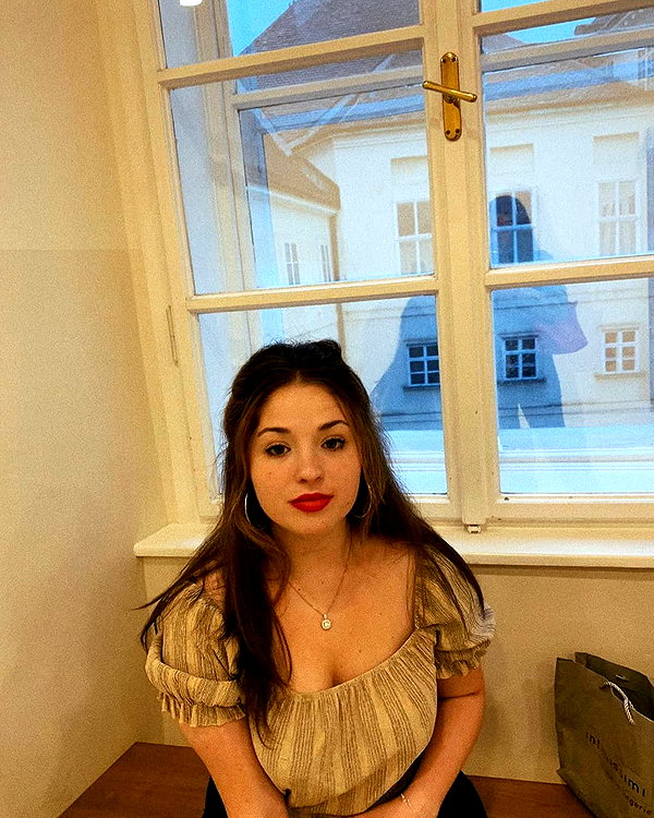 emily_new2 instagram image archive image