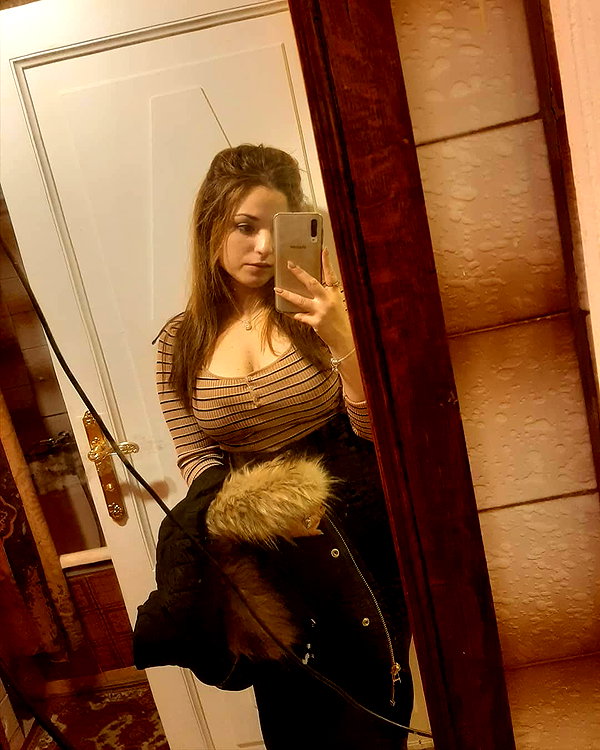 emily_new2 instagram image archive image