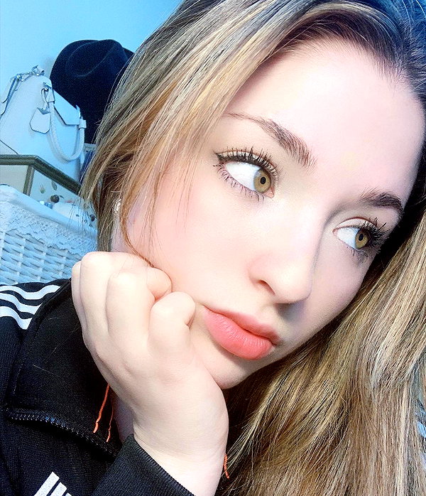 emily_new2 instagram image archive image