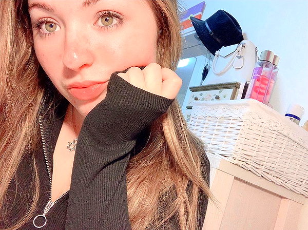 emily_new2 instagram image archive image