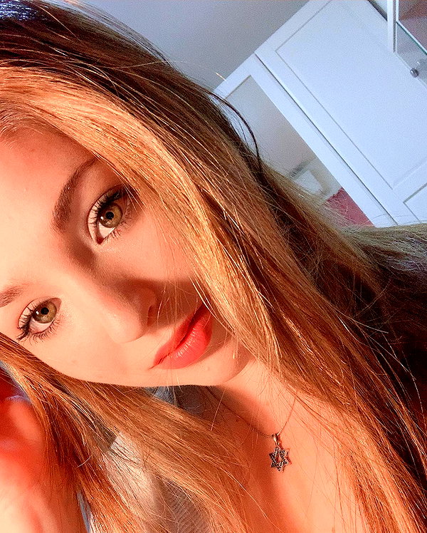 emily_new2 instagram image archive image