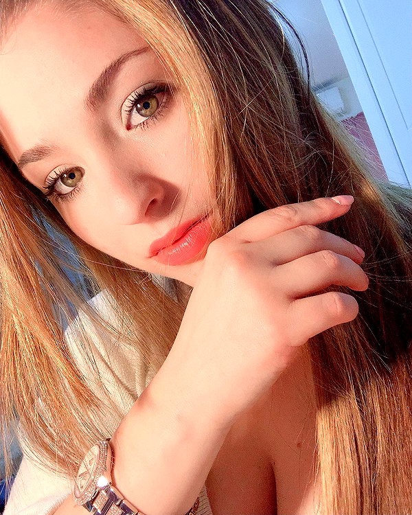 emily_new2 instagram image archive image