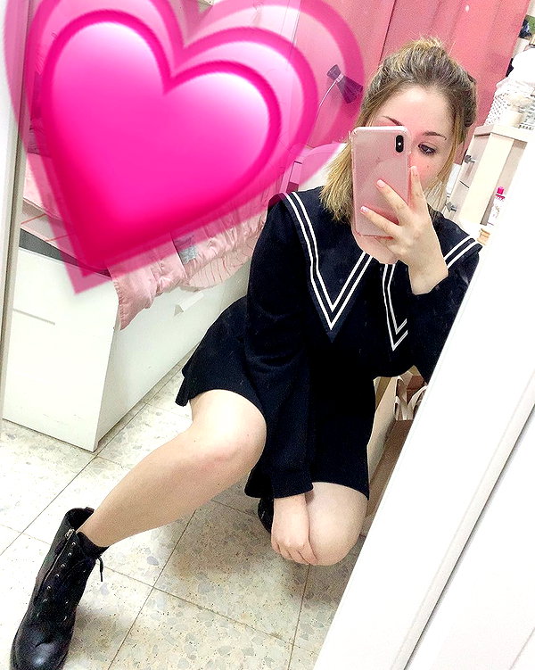 emily_new2 instagram image archive image