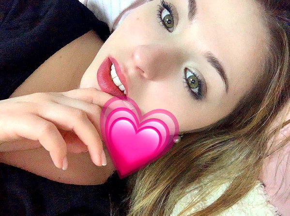 emily_new2 instagram image archive image