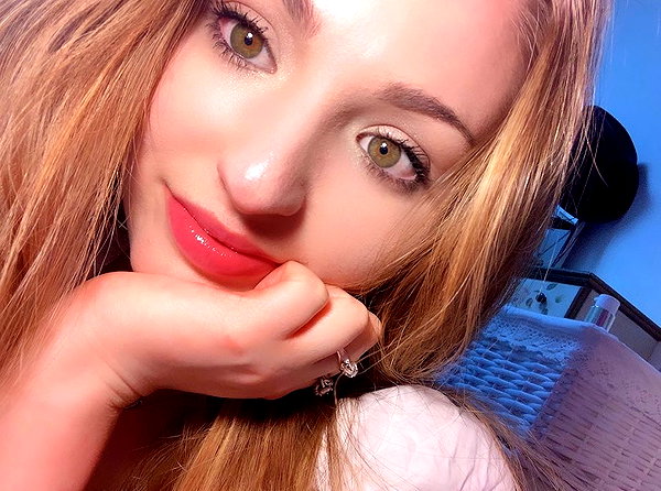 emily_new2 instagram image archive image