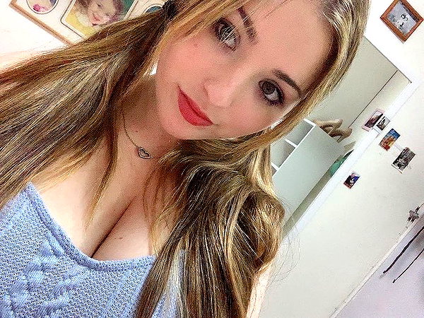 emily_new2 instagram image archive image