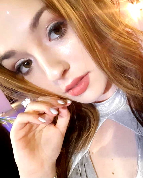 emily_new2 instagram image archive image