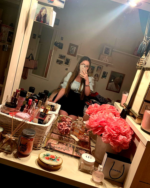 emily_new2 instagram image archive image