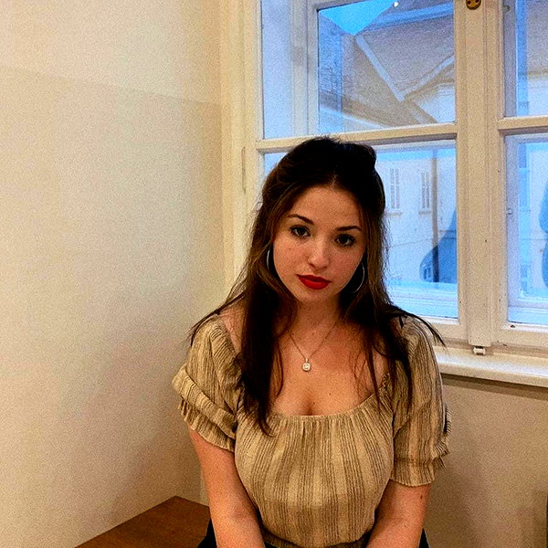 emily_new2 instagram image archive image