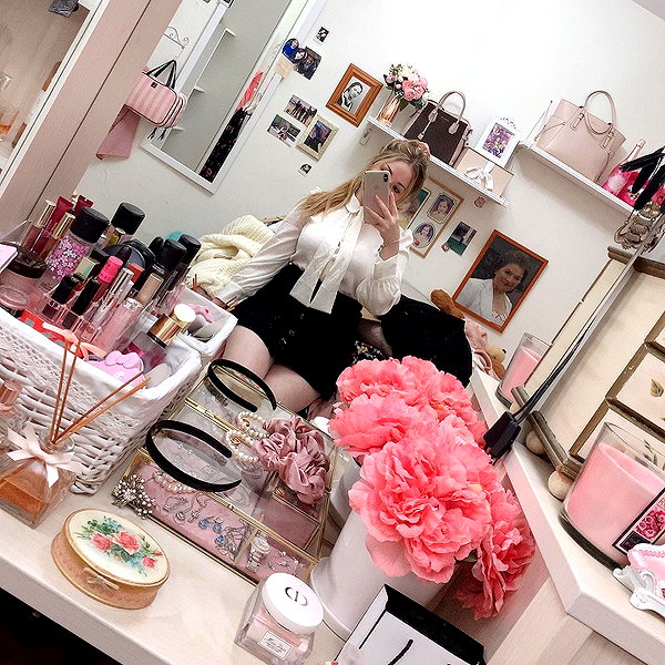 emily_new2 instagram image archive image