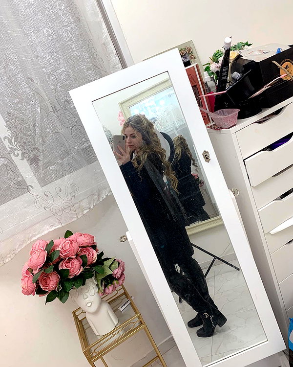 emily_new2 instagram image archive image
