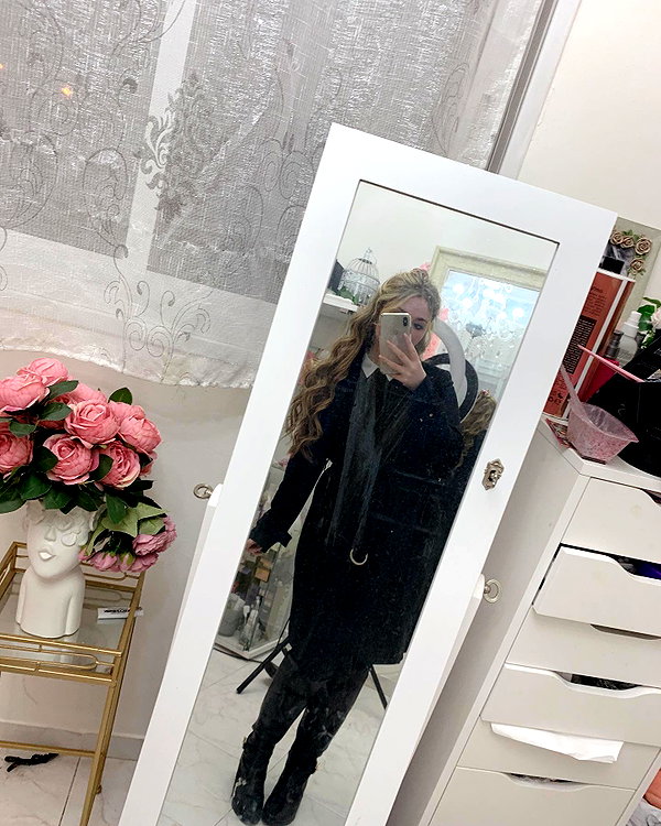 emily_new2 instagram image archive image