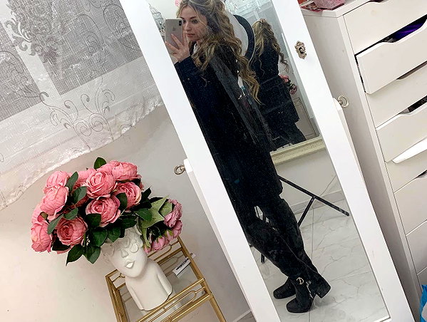emily_new2 instagram image archive image