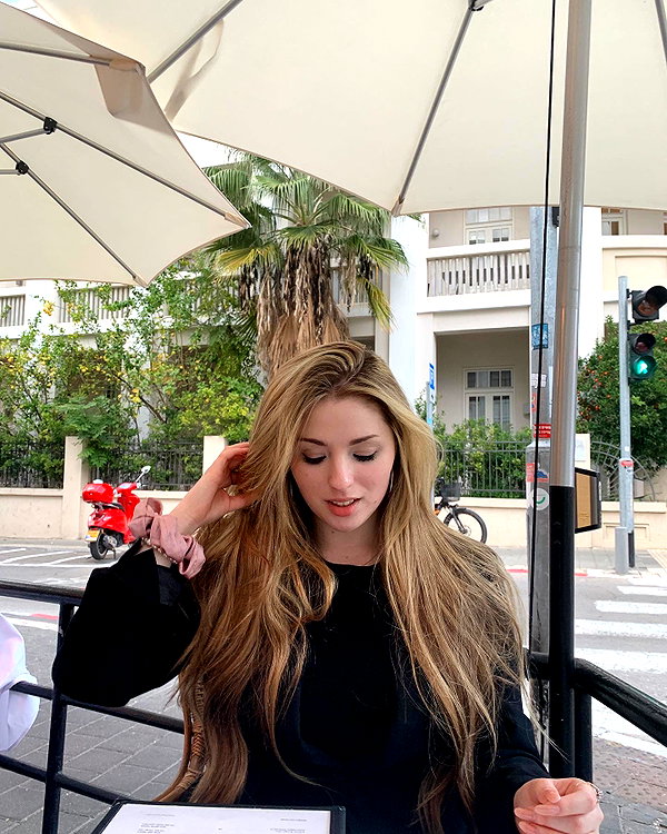 emily_new2 instagram image archive image
