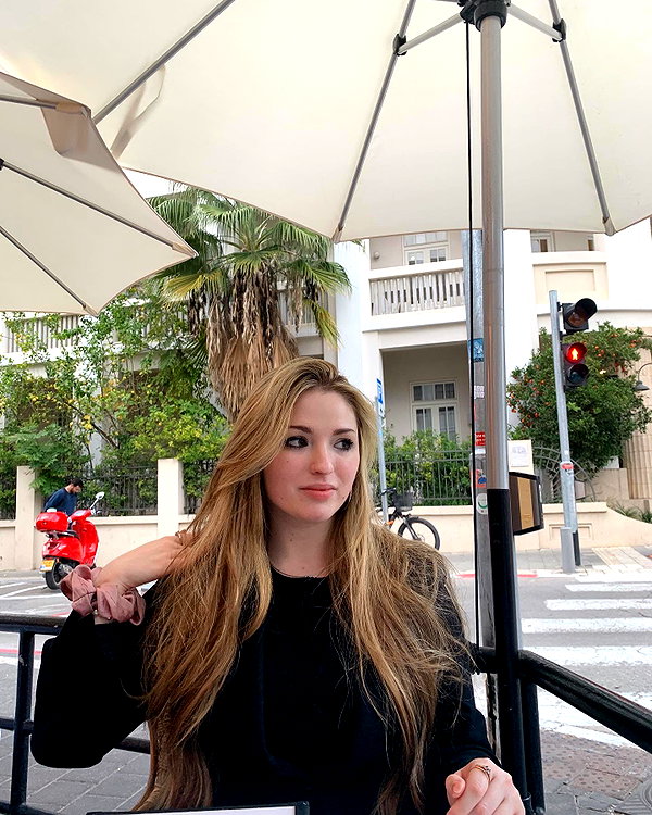 emily_new2 instagram image archive image