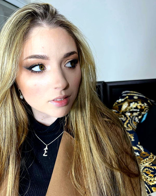 emily_new2 instagram image archive image