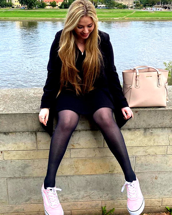 emily_new2 instagram image archive image