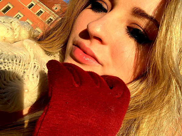 emily_new2 instagram image archive image