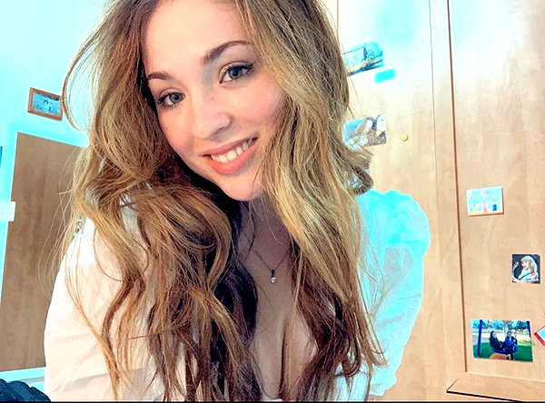 emily_new2 instagram image archive image