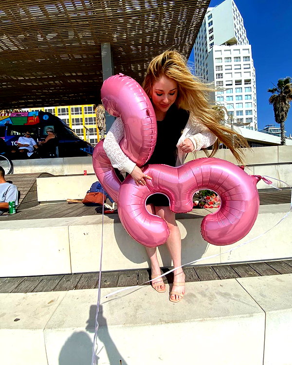 emily_new2 instagram image archive image