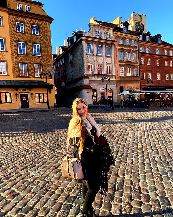 emily_new2 instagram image archive image