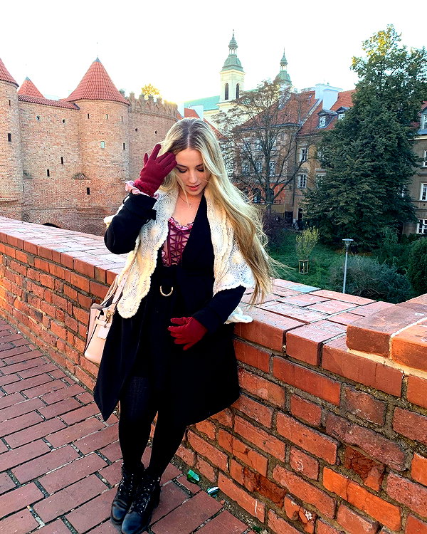 emily_new2 instagram image archive image