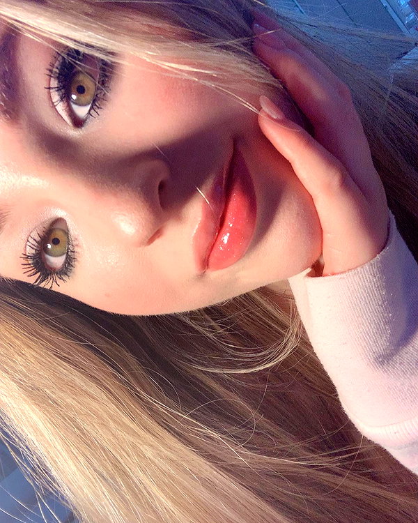emily_new2 instagram image archive image