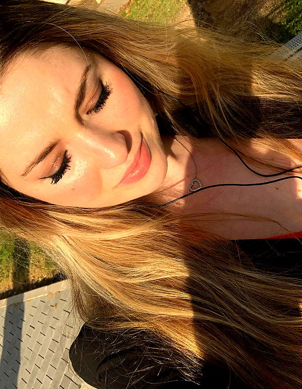 emily_new2 instagram image archive image