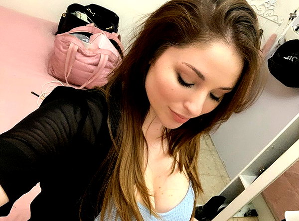 emily_new2 instagram image archive image