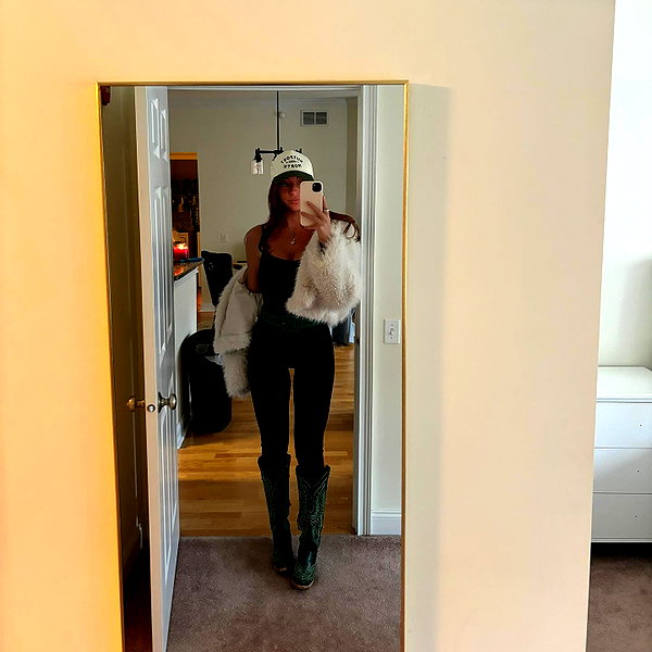 emilypillarella instagram image archive image