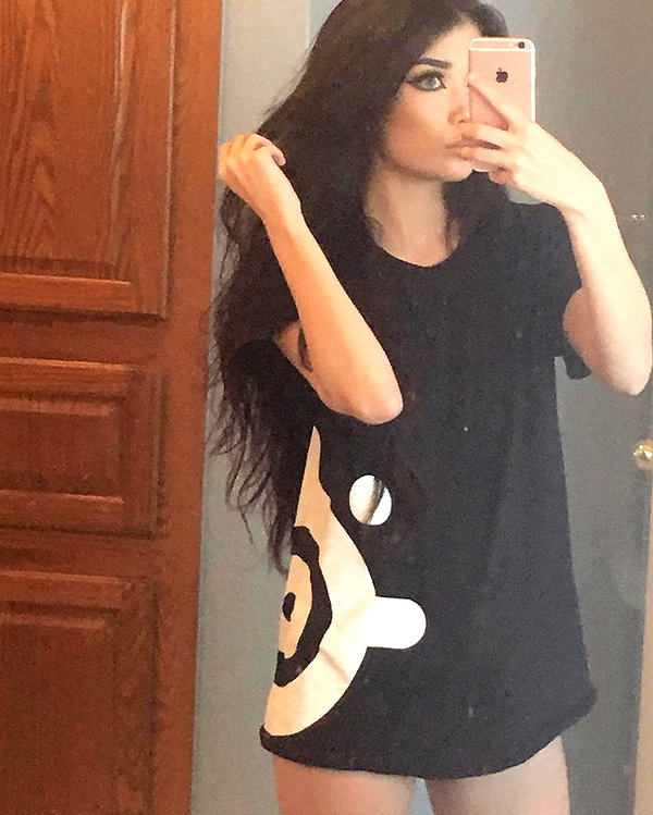 emiru.jpg instagram image archive image