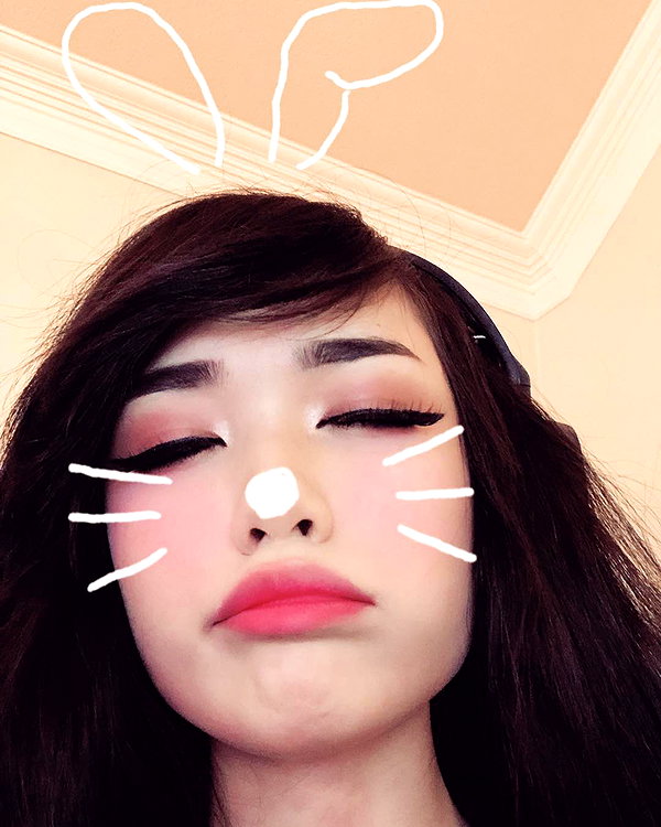 emiru.jpg instagram image archive image
