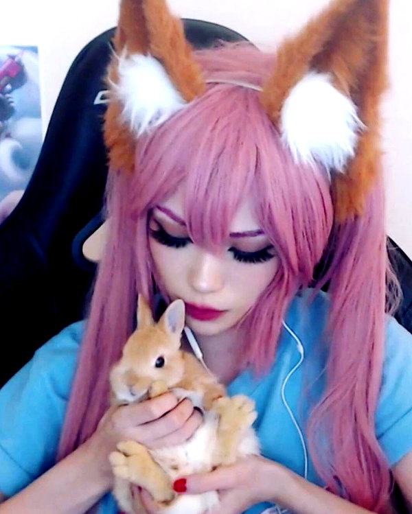 emiru.jpg instagram image archive image