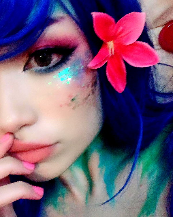 emiru.jpg instagram image archive image