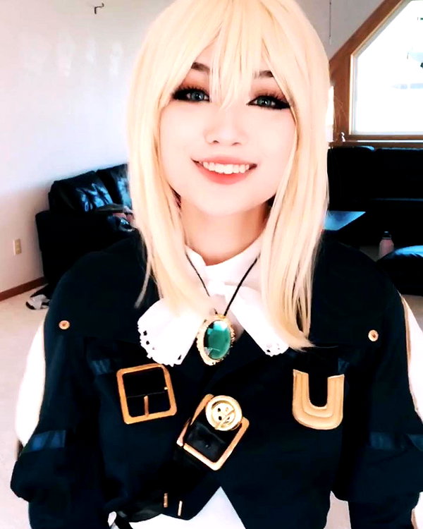 emiru.jpg instagram image archive image